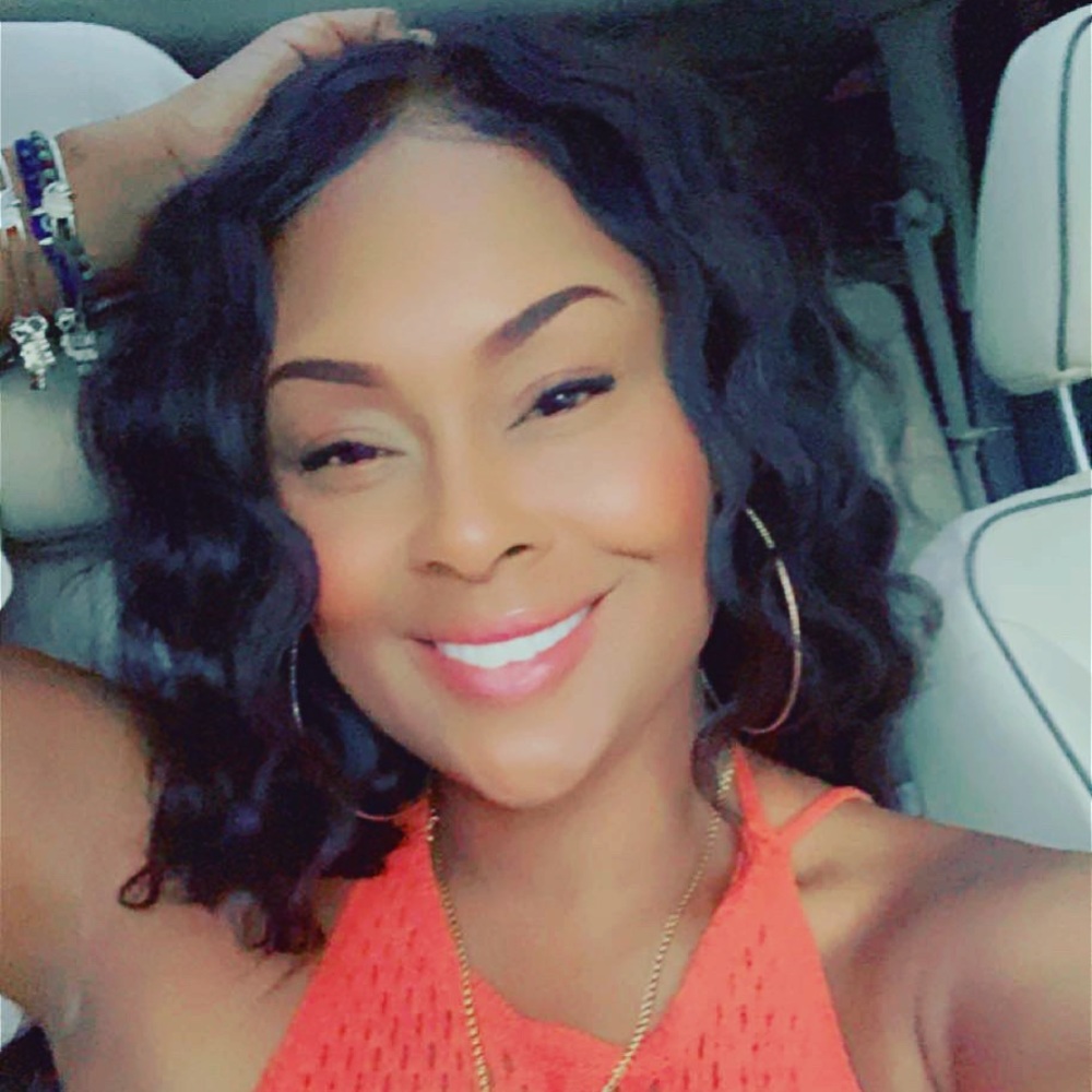 Meet your Posher, Raquel